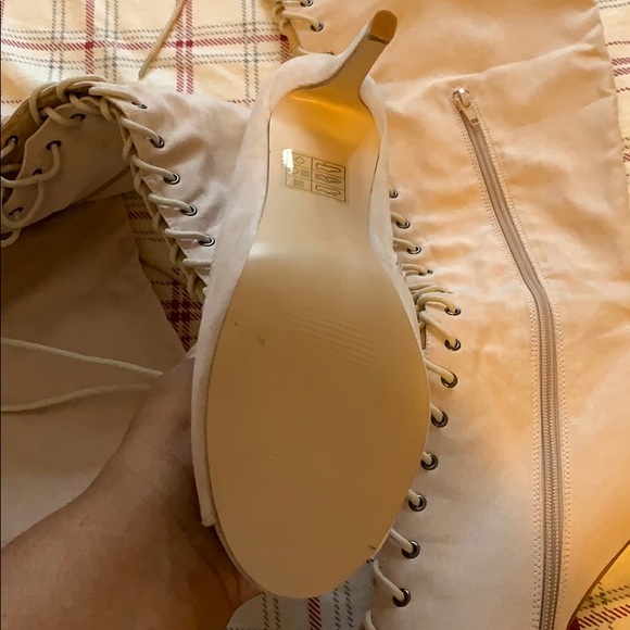 Y’all lace up boots - Picture 2 of 3